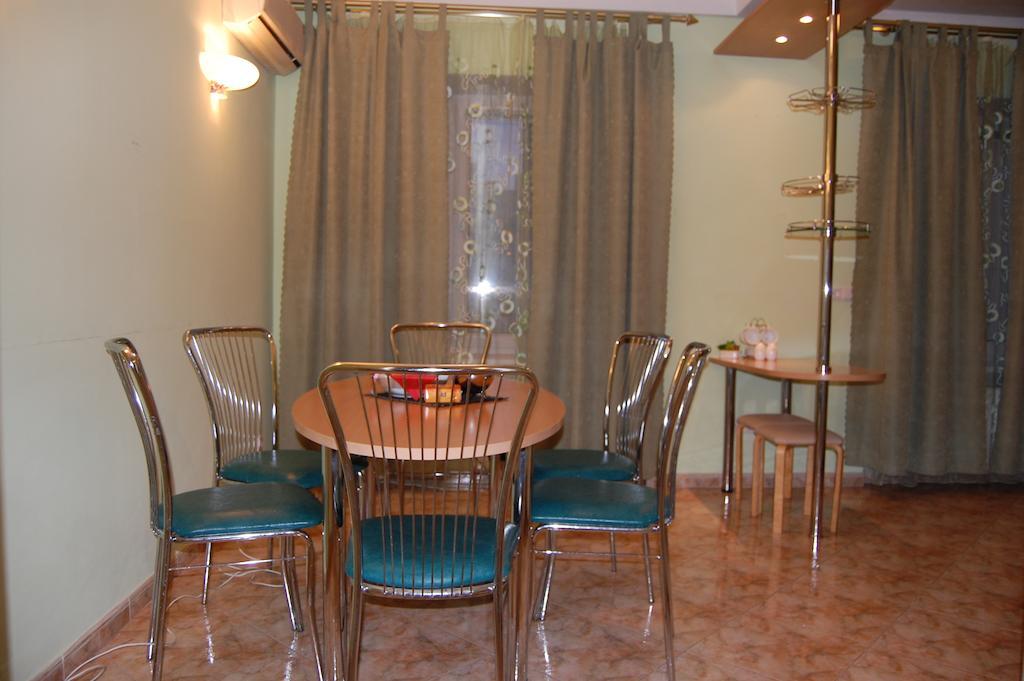 Like Hostel Kiev Exterior photo